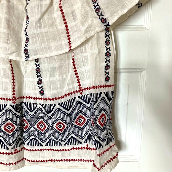 Off the Shoulder Pattern Top Size M - Picture 2 of 3